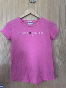Tommy Hilfiger Girls T-shirt In Pink Size 12-13 Years Excellent Condition - Picture 1 of 5