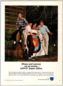 1966 Levi's Super Slims 8"x11" HERRENMODE ANZEIGE Mann schwingend 1960er Vintage HTN33 - Bild 1 von 1
