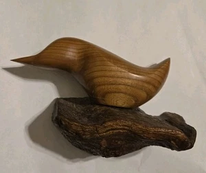 ESCULTURA DE PÁJARO EN BURL de madera tallada a mano de colección - Imagen 1 de 5