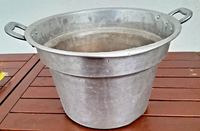 Vecchia Pentola Caldaia Alluminio diametro 40cm Vintage Con Manici - Immagine 1 di 3