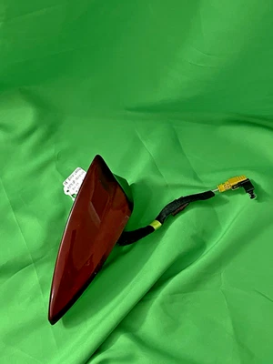 Antena de aleta de tiburón Buick Lacrosse 2015-2019 OEM Foto 1 de 4