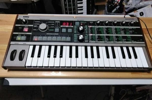 Korg MICROKORG 37 Keys Analog Modeling Synthesizer Good Tested Condition - Picture 1 of 3