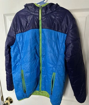 Chaqueta acolchada LL Bean para niño mediana 10/12 azul verde con capucha y bolsillos Foto 1 de 4