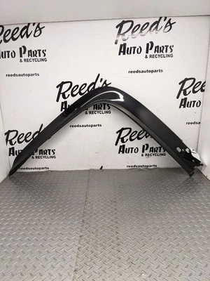 2011 12 13 14 2015 Chevy Camaro RH Belt Molding Exterior Trim Convertibl 1176393 - Image 1 of 4