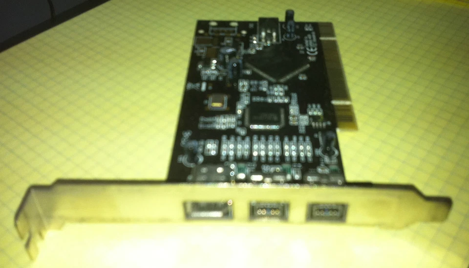 StarTech PCI1394B3 2-Port FireWire 800 +1-Port FireWire 400 PCI Card PCI-1394B-3 - Image 1 of 1