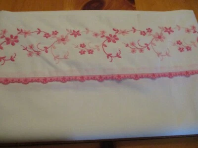 VTG WONDERCALE SPRINGMAID TWIN FLAT SHEET PINK EMBROIDERED FLOWERS on WHITE EVC - Image 1 of 4
