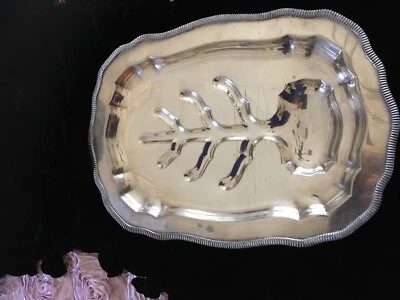 Plato de carne Silver Wear con patas árbol de vida borde ovalado  Foto 1 de 4