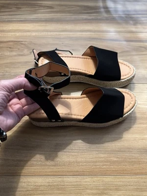 Women's Black Unbranded Wedge Sandals Size 8 1/2 - Image 1 of 4