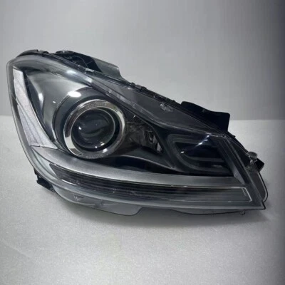Faro derecho xenón mercedes-benz clase c w204 c250 c300 c350 2012-2015 Foto 1 de 4