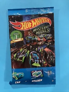 2018 Hot Wheels Mystery Models Series 1 Glows In The Dark - Picture 1 of 2