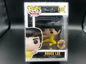 FUNKO POP! MOVIES BRUCE LEE #592 ESCA UOMO VOLANTE ESCLUSIVA IN PROTETTORE - Foto 1 di 6