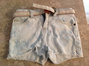 GIRLS ADJUSTABLE WAIST CHEROKEE JEAN SHORTS WITH BELT SIZE SMALL 6/6X FAST SHIP - Picture 1 of 4