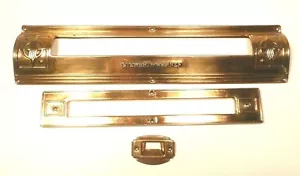 vintage STEWART-WARNER 91-1117 RADIO: BRASS TRIM PACK - 3 BRASS PARTS & SCREWS - Picture 1 of 3