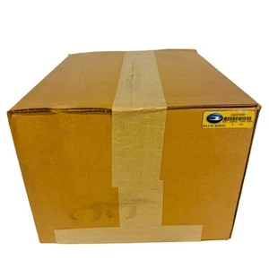 Blue Bird 10005843 Surge Tank Replacement Kit 7.75 Qt 10007697 for Bus, Genuine - Picture 1 of 15