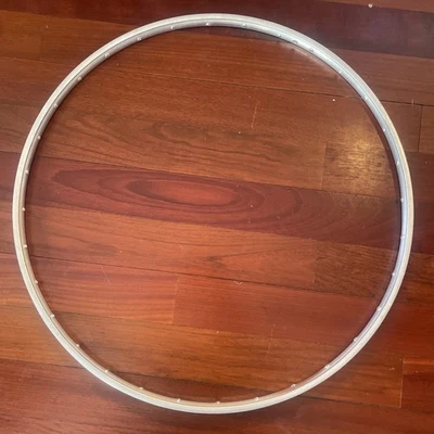 Llanta cubierta vintage WEINMANN ligeramente usada • 27 x 1-1/4" • 32 o 40 orificios.   (NJ) Foto 1 de 4