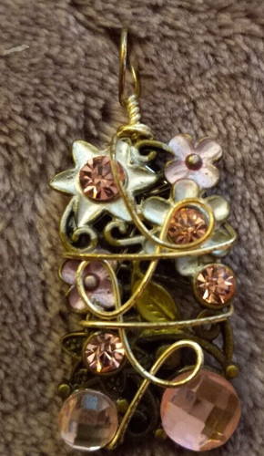 VETEMENTS Ciondolo floreale fiori strass rosa colorato vintage per collana 1 25"