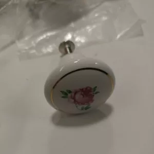 Ceramic Pink Roses Shabby Country Knobs Lot of 6 - Picture 1 of 4