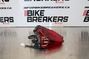 23 YAMAHA YZF R3 REAR TAIL TAILLIGHT BACK BRAKE LIGHT BB147 - Picture 1 of 15