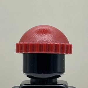 Lego Bennie - Lego City Minifigur Hut - Mini Figur Zubehör / dunkelrot - Bild 1 von 1