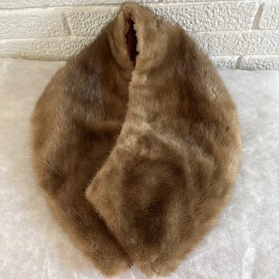 aprox. Cuello visón era años 60 forrado marrón claro Foto 1 de 4