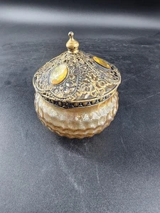 Vintage filigrane Puder oder Schmuck Glas Schale mit Deckel. Gebraucht auf Kommode oder Waschtisch - Bild 1 von 6