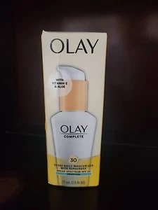 Olay Complete SPF 30 Defense Daily UV Moisturizer 2.5 fl oz lot of 1 - Picture 1 of 2