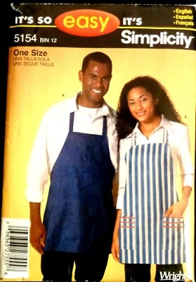 Simplicity Pattern 5154 It's Sew Easy Apron with 2 Pocket variations. - Image 1 of 2