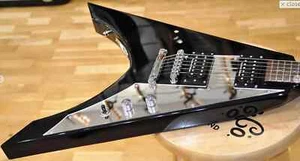 Gran golpeador espejo guitarra eléctrica Michael Amott Ninja V negro y placa de identificación - Imagen 1 de 5