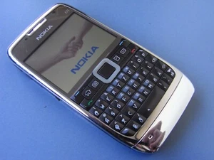 Original Nokia E71 Grau Stahl (ohne Simlock) Handy - Photo 1/7