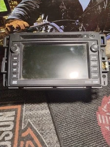 2010-2011 GMC SIERRA 1500/2500/3500 RADIO RECEIVER; PART# 20883056;(UNTESTED) - Foto 1 di 8