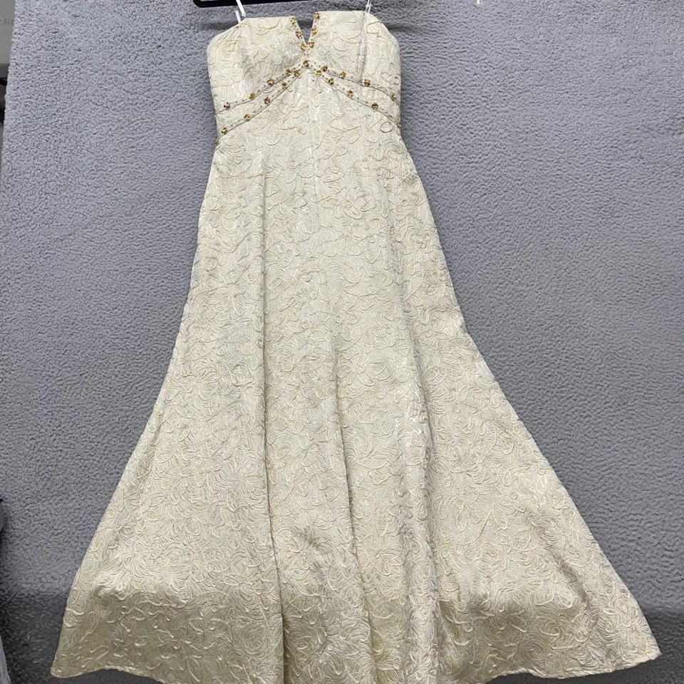 Vestido de Baile Chetta B Y2K Feminino 14 Verde Jacquard Renascimento Frisado Antigo - Imagem 1 de 4