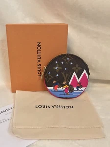 NEW LOUIS VUITTON COIN PURSE Monogram XMAS 2018 BEAR SKIERS ZIPPY POUCH RECEIPT - Bild 1 von 12