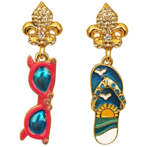 Ritzy Couture Summer Sunglass & Flip Flop Beach Day Earrings (Goldtone) - Picture 1 of 8