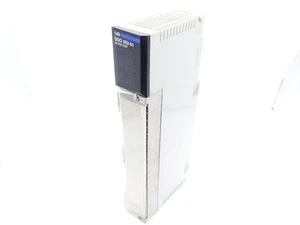 MODULO PLC SCHNEIDER ELECTRIC 140-DDO-353-01 - Foto 1 di 3