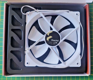 Fractal Dynamic X2 GP-14 White Case Fans Set of 3 - Afbeelding 1 van 3