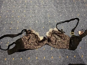Agent Provocateur Black And Pink Balcony Bra. Size 32C. V - Picture 1 of 10