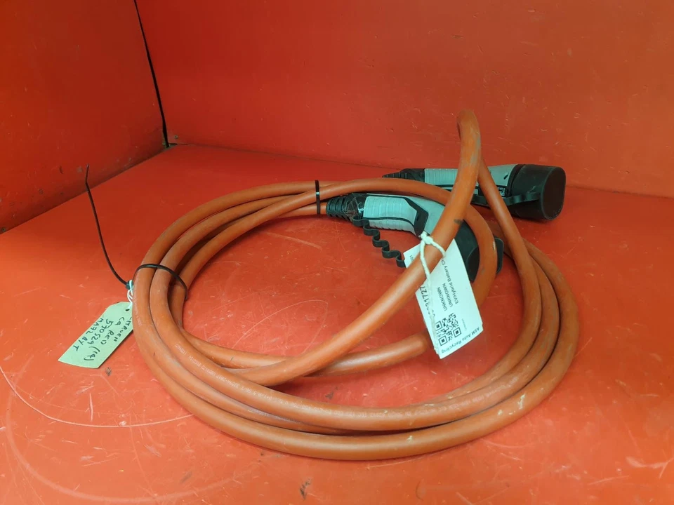 CITROEN C4 32A 480V PHOENIX CONTACT CHARGING CABLE 2022 - Image 1 of 4