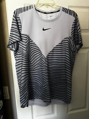 NIKE COURT MENS TENNIS SLIM FIT SHIRT/TOP SIZE Large - Image 1 of 3