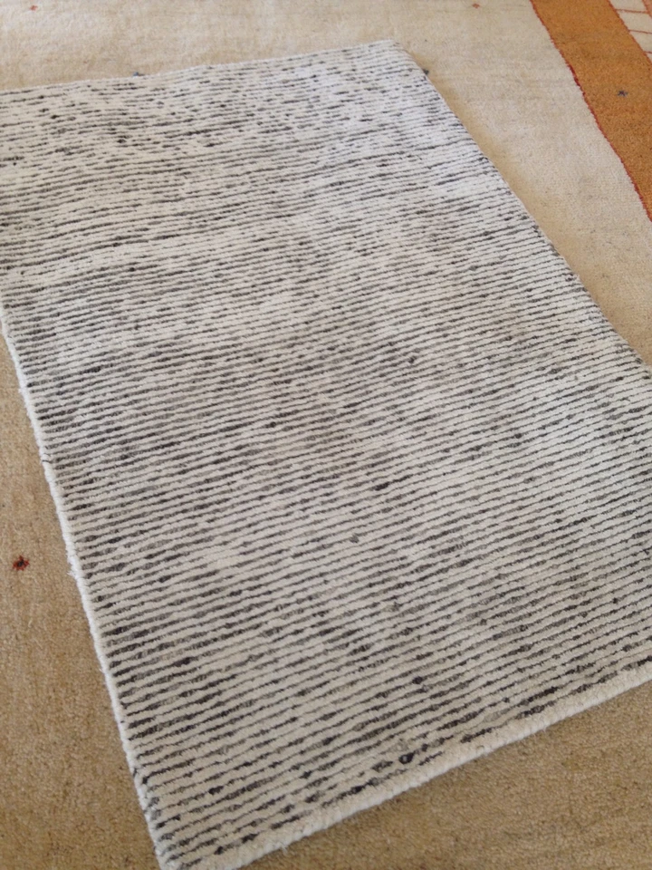 Modern Spectacular Silk/wool Tibetan Knotted Rug 2'X3' Stripe off White - Imagem 1 de 4
