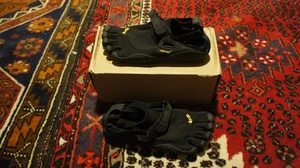 NUEVO EN CAJA Vibram FiveFinger W148 KSO Zapatillas de Trail Running para Mujer Talla 37 (6.5-7) Negras - Imagen 1 de 8