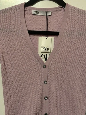 Cárdigan suéter para mujer Zara pequeño ligero botones joya Foto 1 de 3