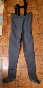 Orvis Clear Water Neoprene Chest Waders Mens Sz M (Med) Stockingfoot Fishing 3mm - Picture 1 of 5
