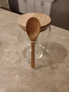 Glasdose mit Holzdeckel und aufgesetztem Löffel ideal für Honig - Bild 1 von 3