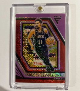 22-23 Trae Young Panini Flux Red Cracked Ice 80/99 Rare