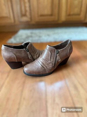 "Botines cortos Baretraps Rylie tostados al tobillo, para mujer talla 9M 2,5"" tacón otoño elegante" Foto 1 de 4