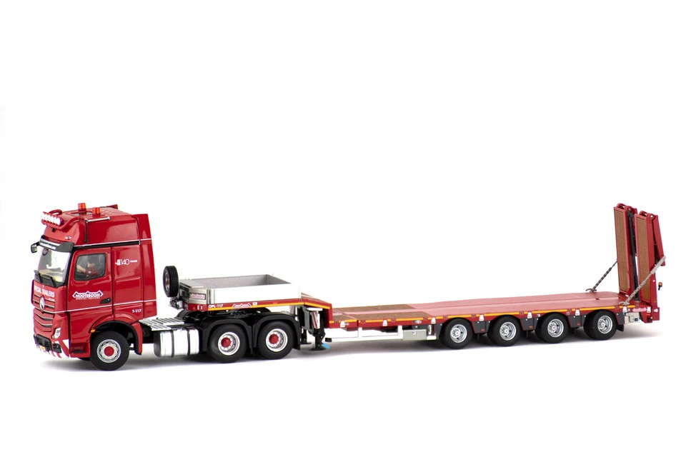 IMC Models 5855174 Mercedes Actros 6x4 Nooteboom  Low Loader 1:50 - Image 1 of 4