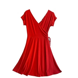 Chadwicks V-Ausschnitt Fit & Flare Midi Stretch Swing Kurzarm Kleid Gr. 2p Petite - Bild 1 von 12