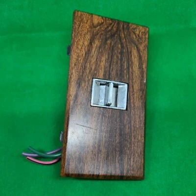 Interruptor interior viuda Cadillac Seville 1976-1979 1697167 Foto 1 de 4