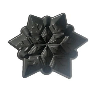NORDIC WARE Snowflake Pull Apart Cake Pan Heavy Cast Aluminum Holiday Christmas - Picture 1 of 7