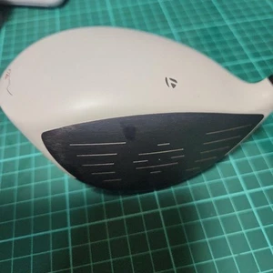 TaylorMade R11 Driver Head Only Adjustable Weight 9° Right-Handed Used - Bild 1 von 6